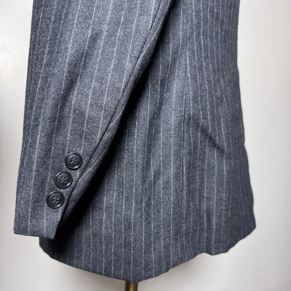 Gentlemen's Wear House 3-Piece Suit Mens 40R W33 Gray Pinstripe Wool USA Made - Picture 5 of 8